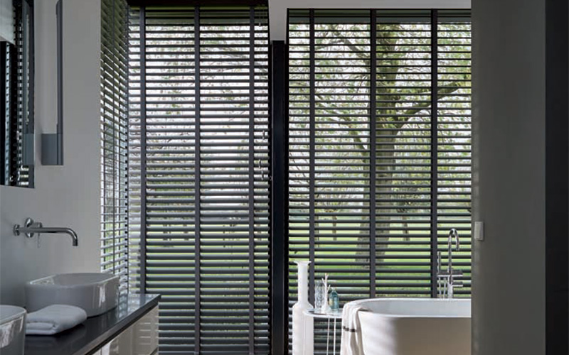 Free Hanging Venetian Blinds